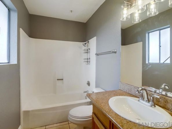 4041 Oakcrest Drive 207, San Diego CA 92105