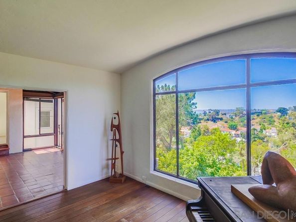 2854 Albatross St, San Diego CA 92103