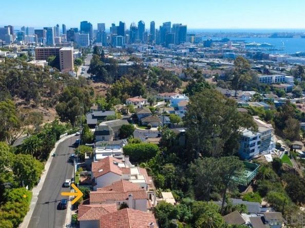 2854 Albatross St, San Diego CA 92103