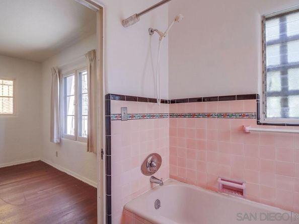 2854 Albatross St, San Diego CA 92103