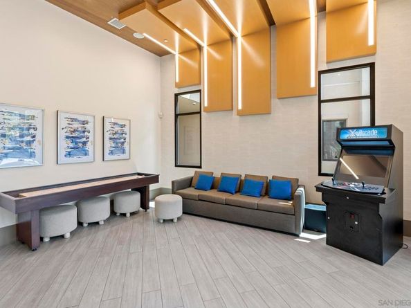 8363 Distinctive, San Diego CA 92108