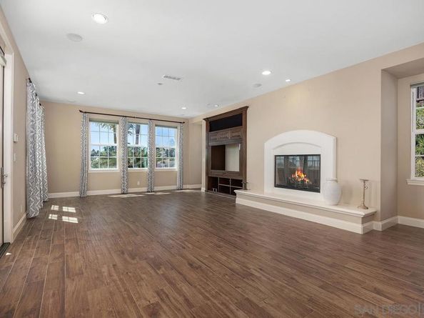 3229 Sitio Montecillo, Carlsbad CA 92009