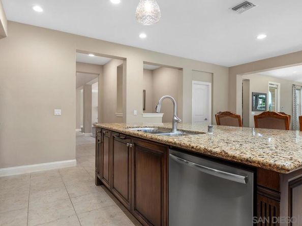 3229 Sitio Montecillo, Carlsbad CA 92009
