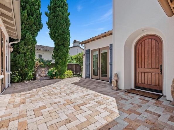 3229 Sitio Montecillo, Carlsbad CA 92009