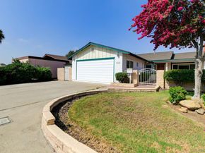 1568 Larkhaven Dr, Chula Vista CA 91911
