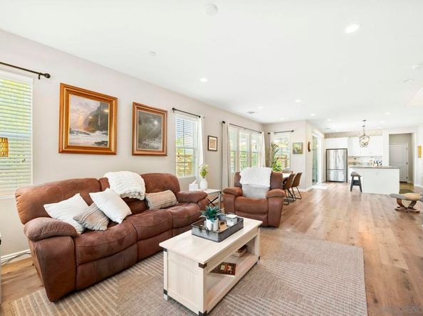 21639 Trail Blazer Ln, Escondido CA 92029