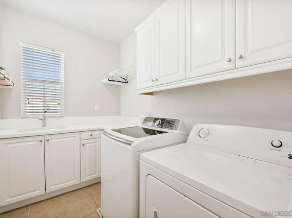 21639 Trail Blazer Ln, Escondido CA 92029