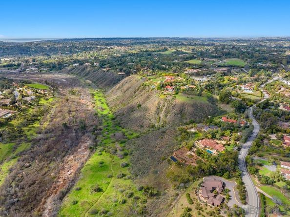 16574 Zumaque, Rancho Santa Fe CA 92067