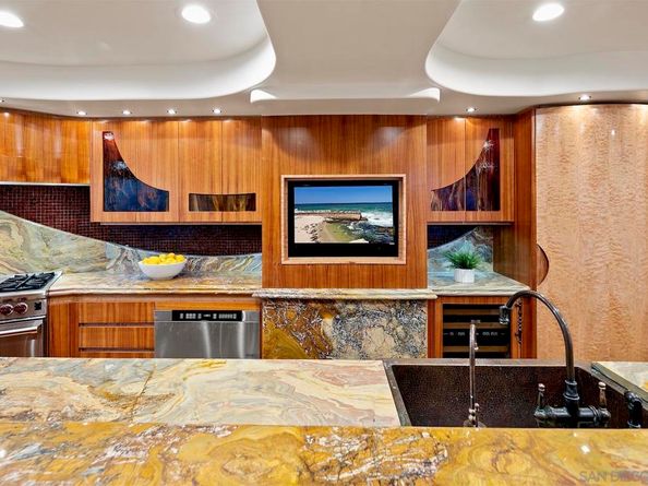 100 Harbor Dr 4102, San Diego CA 92101