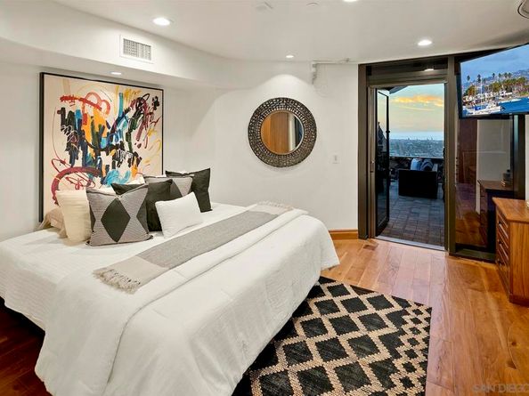 100 Harbor Dr 4102, San Diego CA 92101