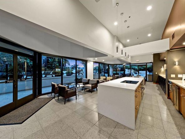 100 Harbor Dr 4102, San Diego CA 92101