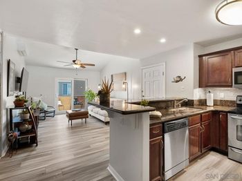 5402 Balboa Arms Dr