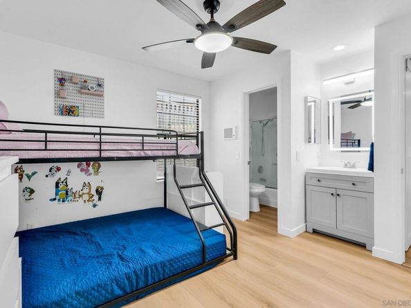 3975 Hortensia St E7, San Diego CA 92110