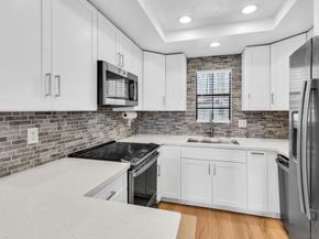 3975 Hortensia St E7, San Diego CA 92110