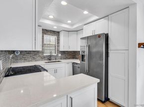 3975 Hortensia St E7, San Diego CA 92110