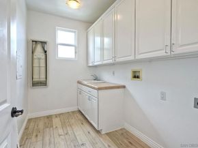 819 Van Nuys Street, San Diego CA 92109