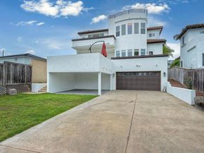 819 Van Nuys Street, San Diego CA 92109