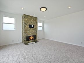 819 Van Nuys Street, San Diego CA 92109