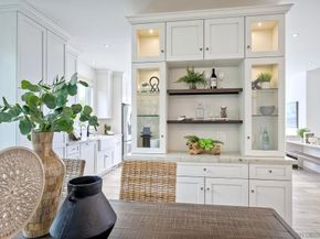 819 Van Nuys Street, San Diego CA 92109