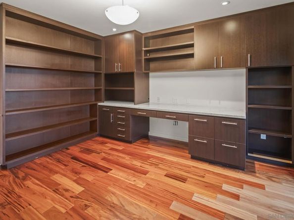 6561 Avenida Wilfredo, La Jolla CA 92037