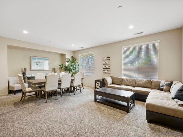 2928 Burnet Dr, Escondido CA 92027