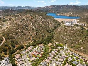 2928 Burnet Dr, Escondido CA 92027