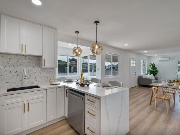 1892 Westinghouse St, San Diego CA 92111