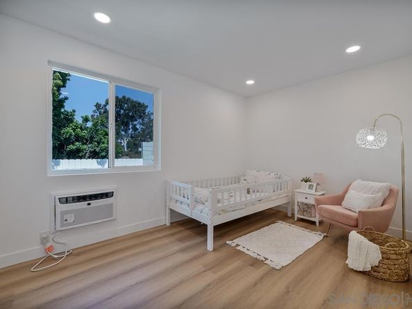 1892 Westinghouse St, San Diego CA 92111