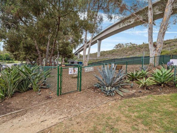 7405 Charmant Dr. 2306 2306, San Diego CA 92122