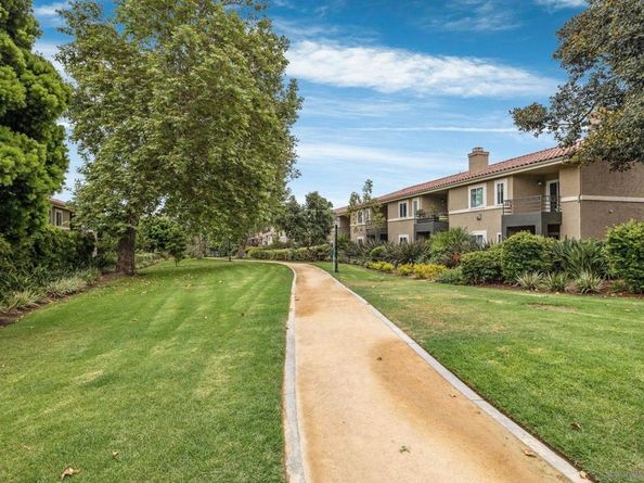 7405 Charmant Dr. 2306 2306, San Diego CA 92122