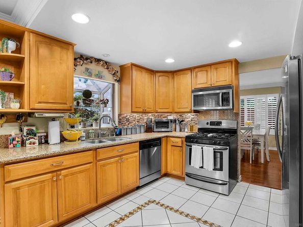 690 False Point Ct, Chula Vista CA 91911