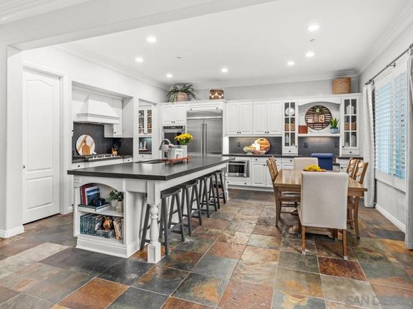 16115 Palomino Valley Ct, San Diego CA 92127