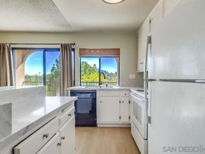 7838 Cowles Mountain Ct C32, San Diego CA 92119