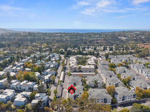 8635 Via Mallorca D, La Jolla CA 92037