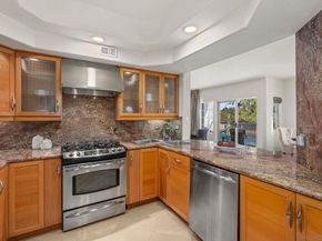 8635 Via Mallorca D, La Jolla CA 92037