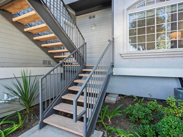 8635 Via Mallorca D, La Jolla CA 92037