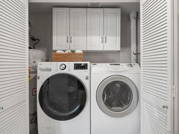 8635 Via Mallorca D, La Jolla CA 92037