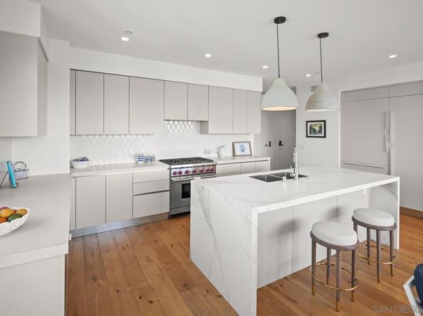 1014 5th St 3B, Coronado CA 92118