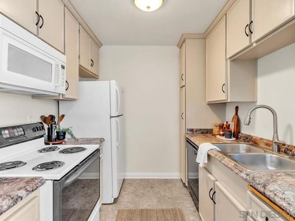 4252 35th St 6, San Diego CA 92104