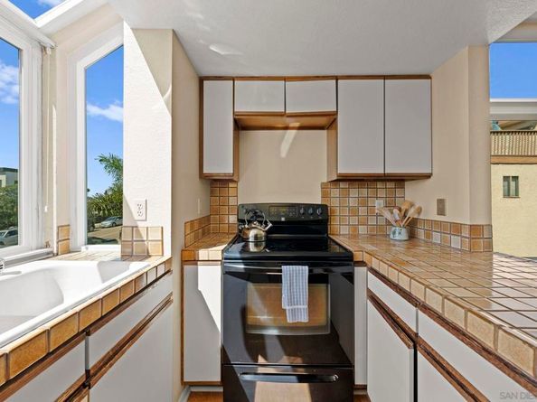 4037 Haines St., San Diego CA 92109