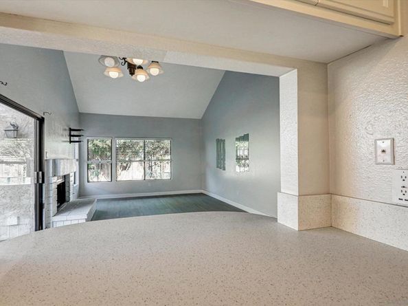 9488 Hiker Hill Rd, San Diego CA 92129