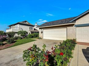 9488 Hiker Hill Rd, San Diego CA 92129