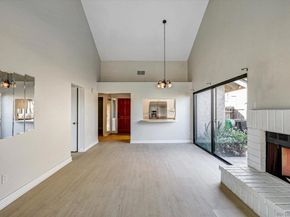 9488 Hiker Hill Rd, San Diego CA 92129