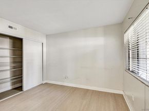 9488 Hiker Hill Rd, San Diego CA 92129