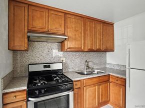 4472 74 51st St, San Diego CA 92115