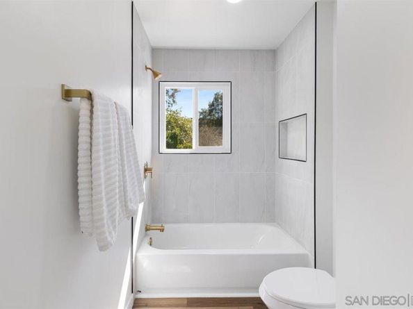 1756 Alhudson Dr, Escondido CA 92029