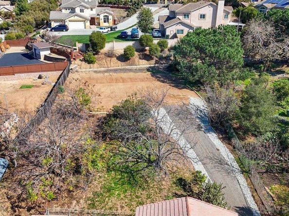 1756 Alhudson Dr, Escondido CA 92029