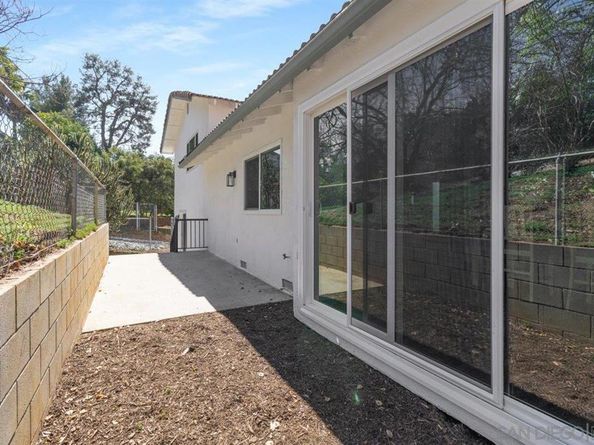 1756 Alhudson Dr, Escondido CA 92029