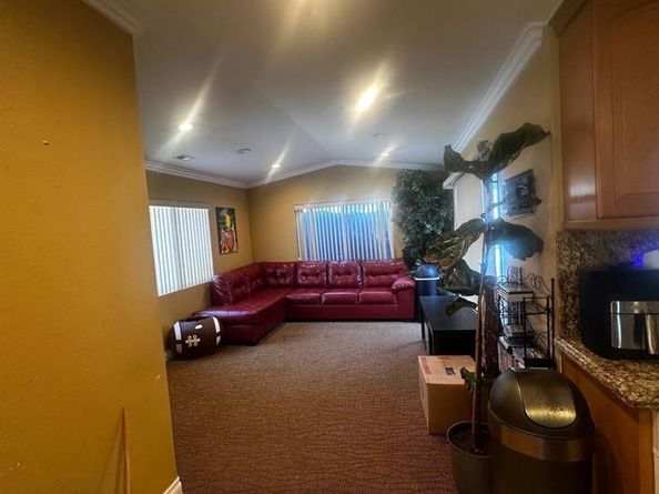 5935 Flipper Dr, San Diego CA 92114