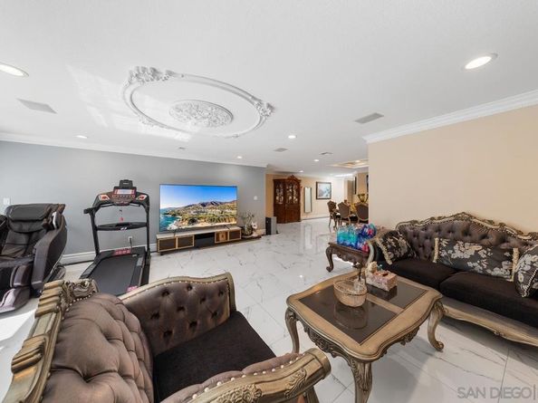 5715 Castleton Dr, San Diego CA 92117